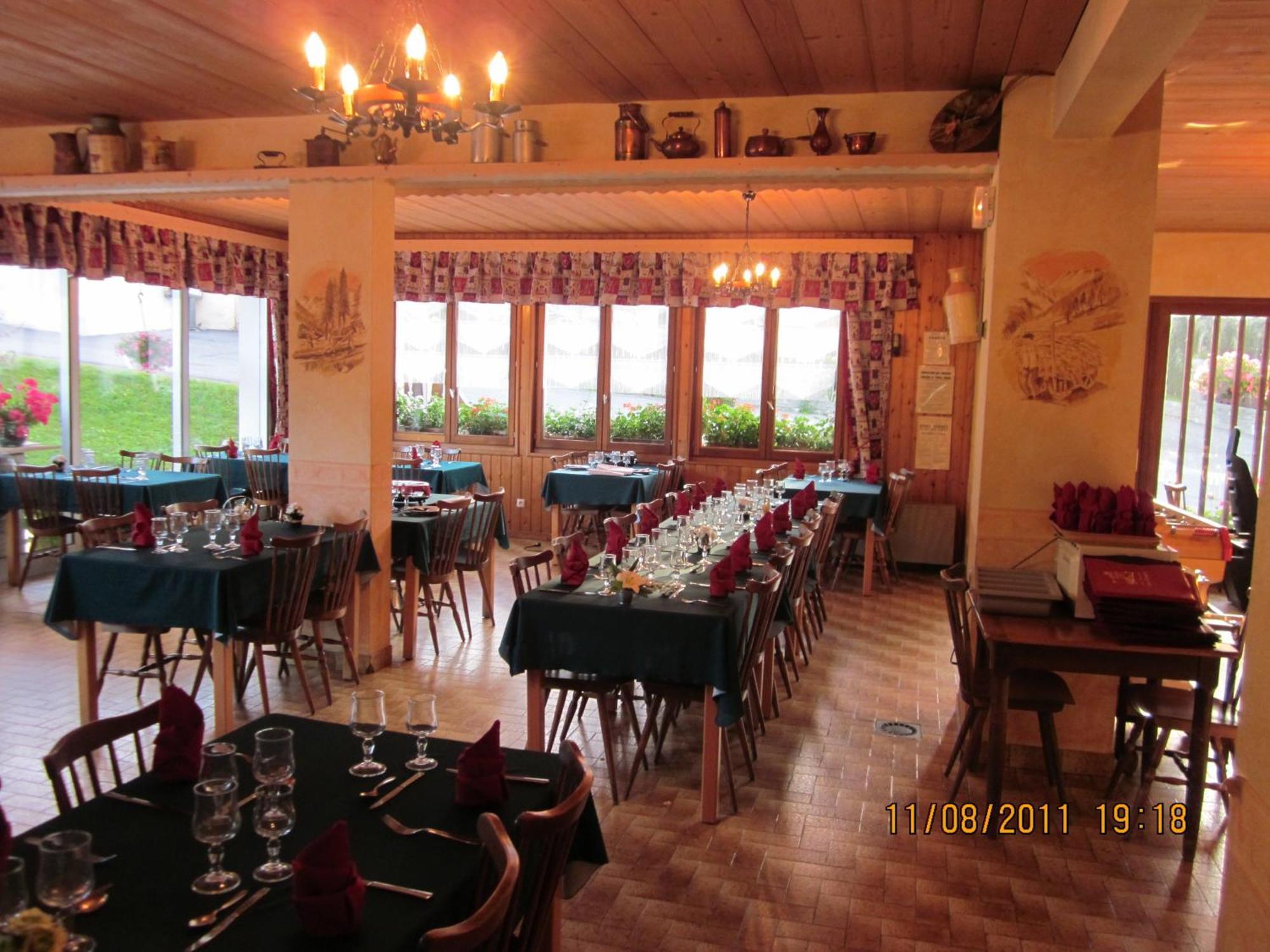 Hotel Les Skieurs Bellevaux Buitenkant foto