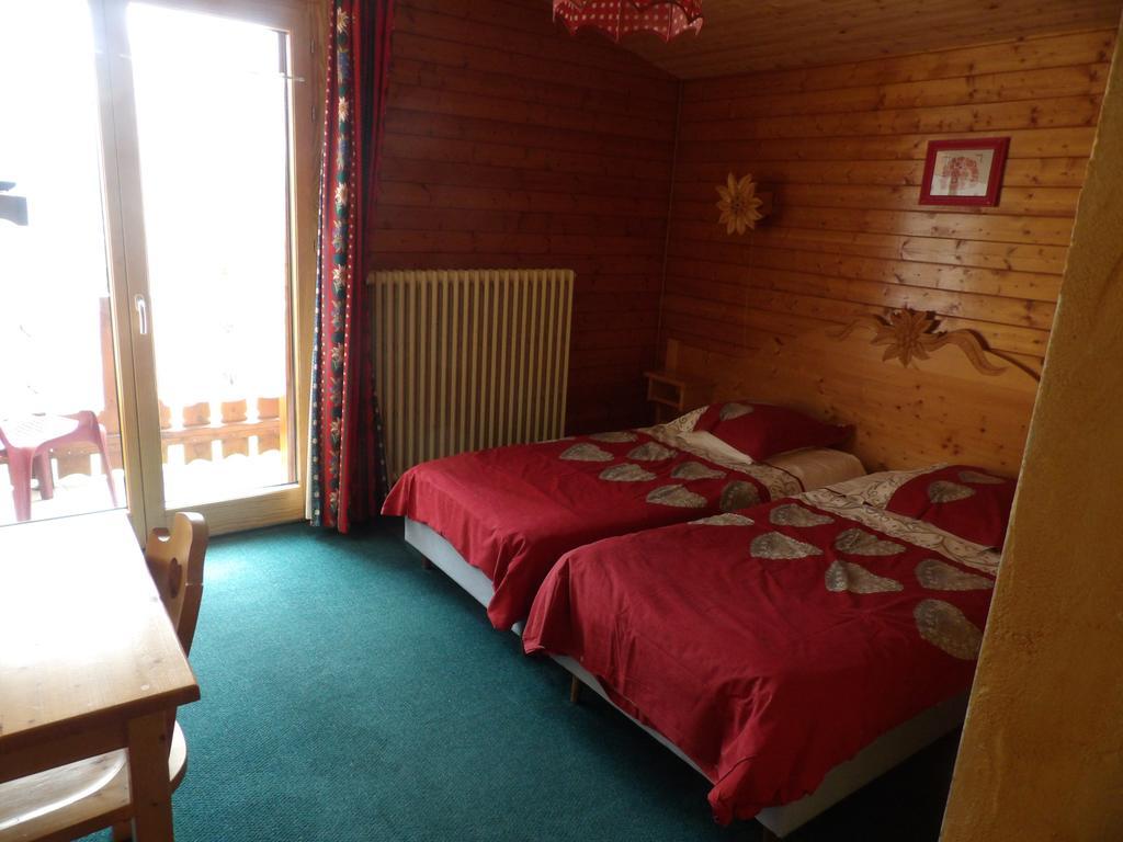 Hotel Les Skieurs Bellevaux Buitenkant foto