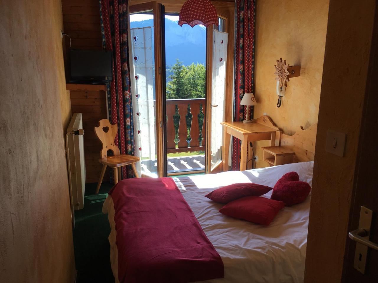 Hotel Les Skieurs Bellevaux Buitenkant foto